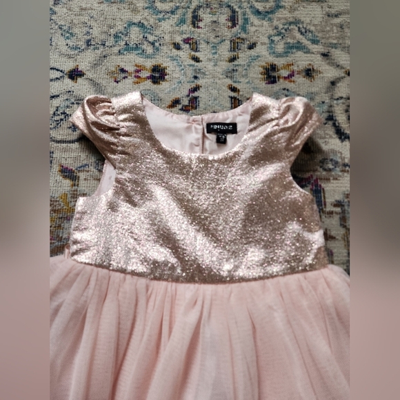 Zunie Plush Pink, Metallic and Tulle Layer Dress w/ Glitter Horses Trim, sz 3T - Picture 2 of 10